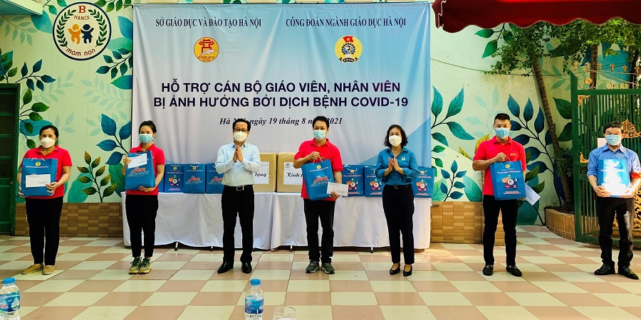 Ngành Giáo dục Hà Nội hỗ trợ 11 trường học và 200 giáo viên, nhân viên bị ảnh hưởng bởi dịch Covid- 19 - Ảnh 2
