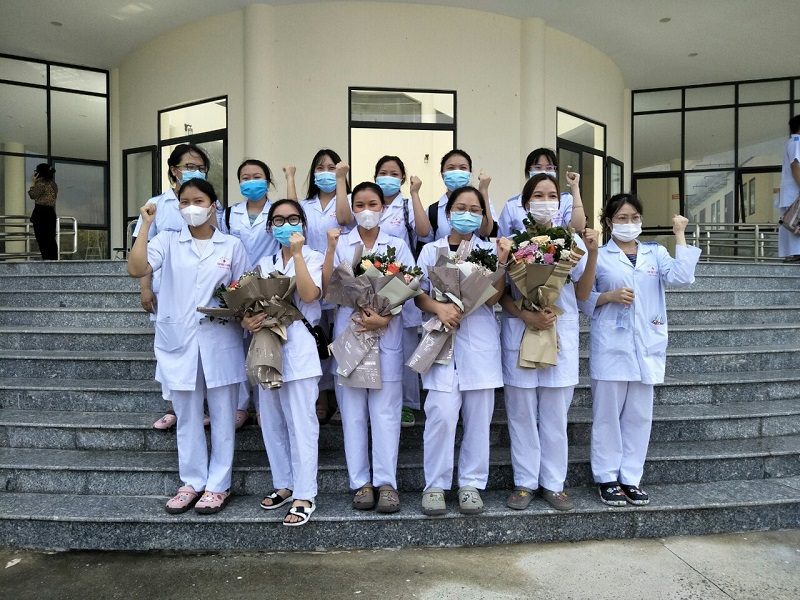 Quốc Oai đón 110 tình nguyện viên TP Hải Phòng hỗ trợ xét nghiệm, tiêm vaccine phòng Covid-19 - Ảnh 3