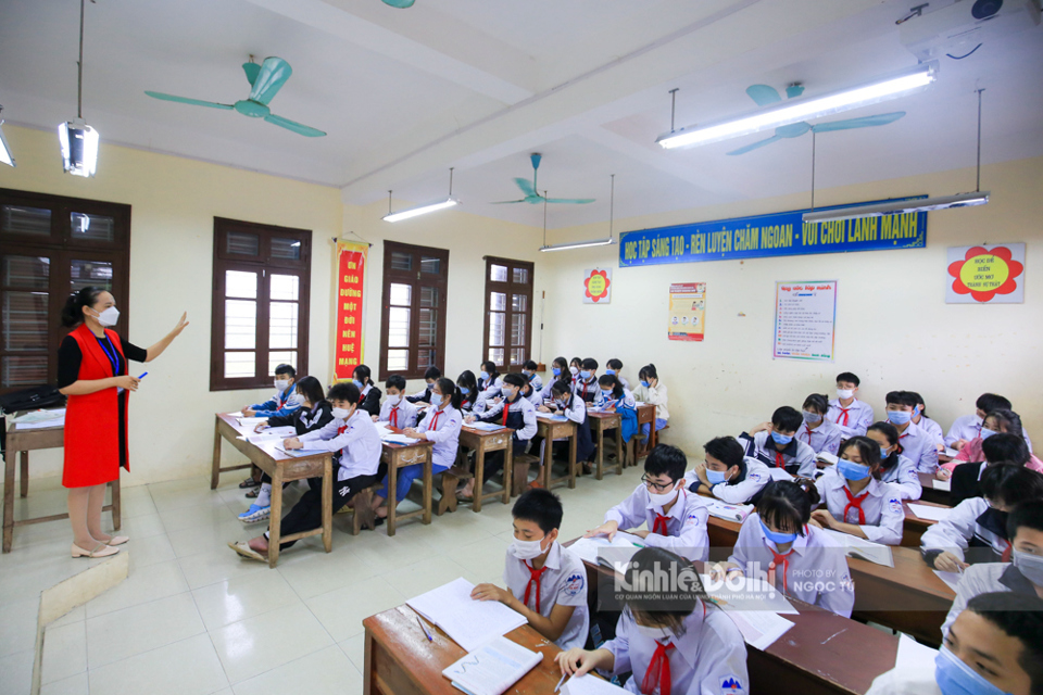 [Ảnh] Hà Nội: Sân trường, lớp học trường huyện Ba Vì ngày đầu đón học sinh học trực tiếp - Ảnh 5