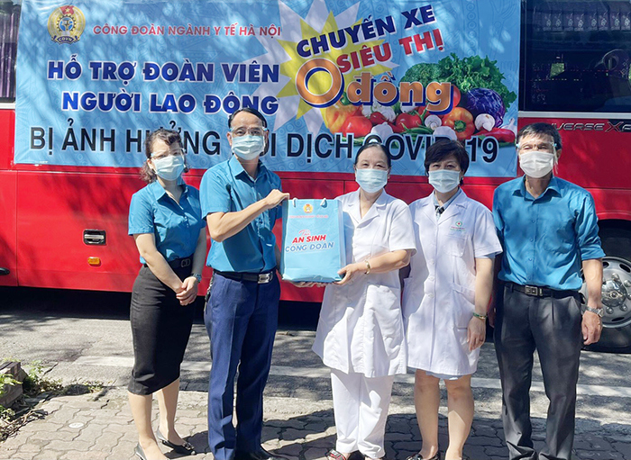 Hành trình “Chuyến xe siêu thị 0 đồng” của Công đoàn ngành Y tế Hà Nội - Ảnh 3