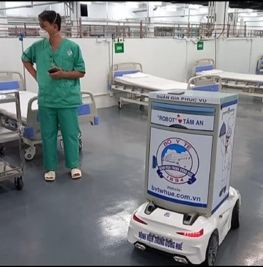 Đưa robot vào điều trị bệnh nhân Covid-19 nặng tại TP Hồ Chí Minh - Ảnh 3
