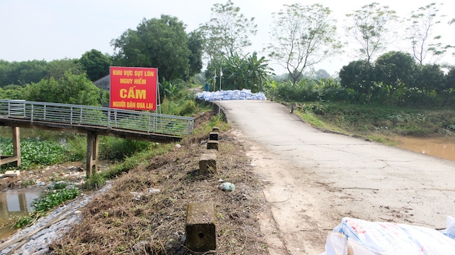 Hà Nội: Cận cảnh hàng loạt sự cố đê điều nghiêm trọng do ảnh hưởng mưa bão - Ảnh 5