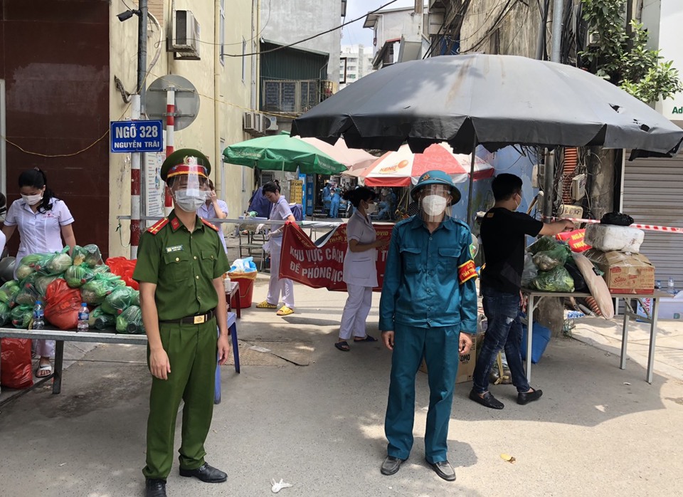 Quận Thanh Xuân: Phong tỏa tạm thời 700 hộ dân ngõ 328, ngõ 330 đường Nguyễn Trãi - Ảnh 2