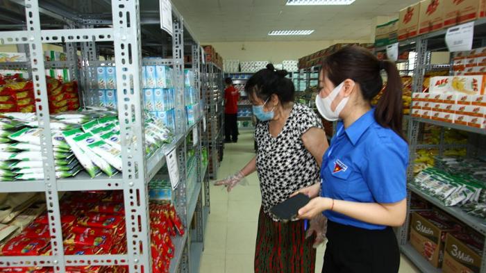 Quận Thanh Xuân tổ chức 4 điểm bán hàng lưu động phục vụ người dân - Ảnh 3