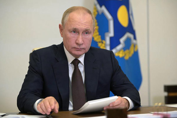Bầu cử Hạ viện Nga: Tổng thống Putin bỏ phiếu trực tuyến, gần 260.000 người bỏ phiếu sớm - Ảnh 1