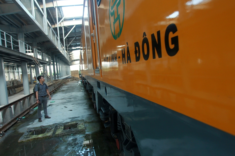 Cận cảnh 2 đoàn tàu Cát Linh - Hà Đông tại ga Yên Nghĩa - Ảnh 2