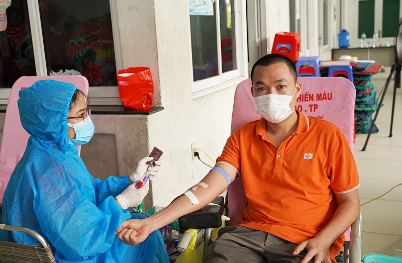 FPT hiến 1.610 đơn vị máu cứu người tại tâm dịch TP Hồ Chí Minh - Ảnh 3