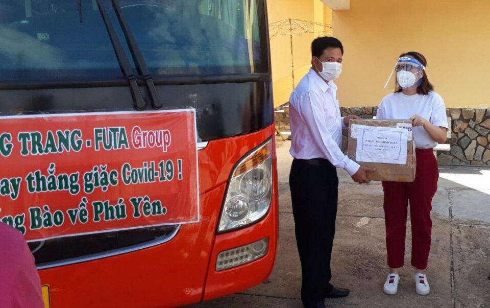 Phú Yên đưa 400 công dân sinh sống tại Bà Rịa - Vũng Tàu về quê - Ảnh 1
