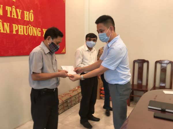 Quận Tây Hồ chi trả hỗ trợ cho 2.696 đối tượng thụ hưởng chính sách đặc thù của Thành phố Hà Nội - Ảnh 3
