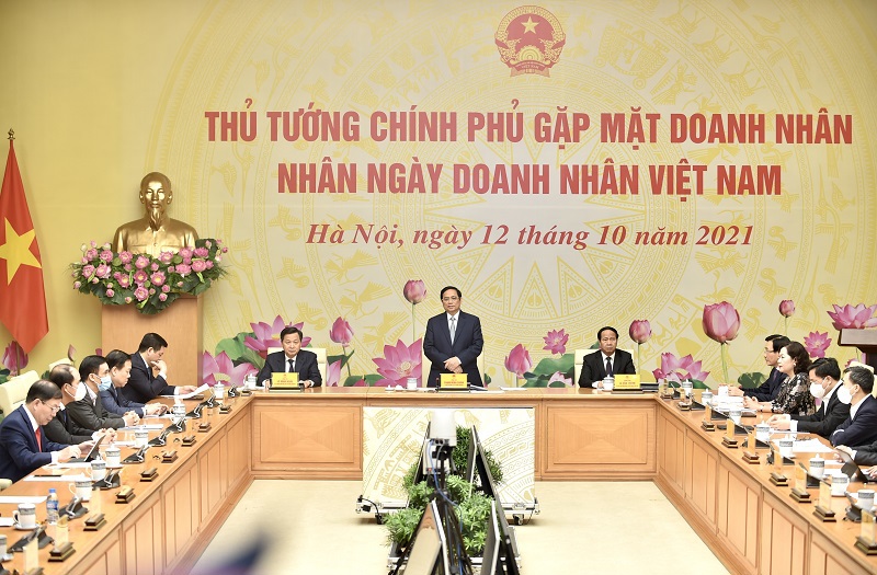 Thủ tướng Phạm Minh Chính gặp mặt doanh nhân nhân Ngày Doanh nhân Việt Nam - Ảnh 2