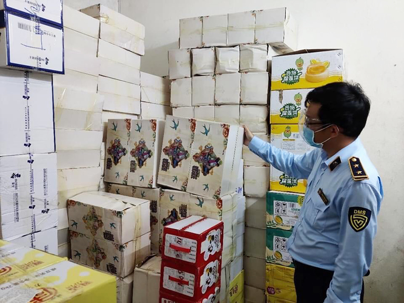 Đà Nẵng: Tạm giữ hơn 43.000 sản phẩm bánh, kẹo không hóa đơn, chứng từ - Ảnh 1