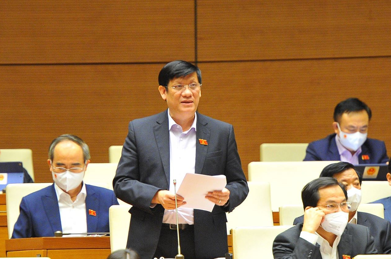 Bộ trưởng Bộ Y tế: Việt Nam sẽ triển khai tiêm vaccine Covid-19 mũi 3 vào cuối năm 2021, đầu năm 2022 - Ảnh 1