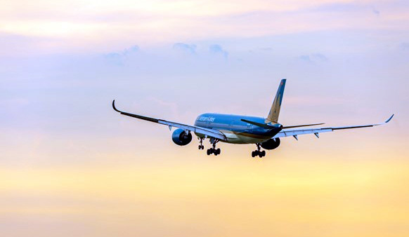 Bộ Giao thông Vận tải đề xuất 3 giai đoạn nối lại các chuyến bay quốc tế - Ảnh 1