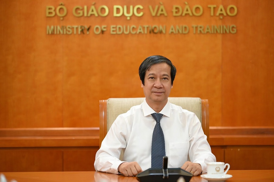 Bộ trưởng Bộ GD&ĐT: Ngành Giáo dục chung sức, đồng lòng vượt qua khó khăn thử thách - Ảnh 1