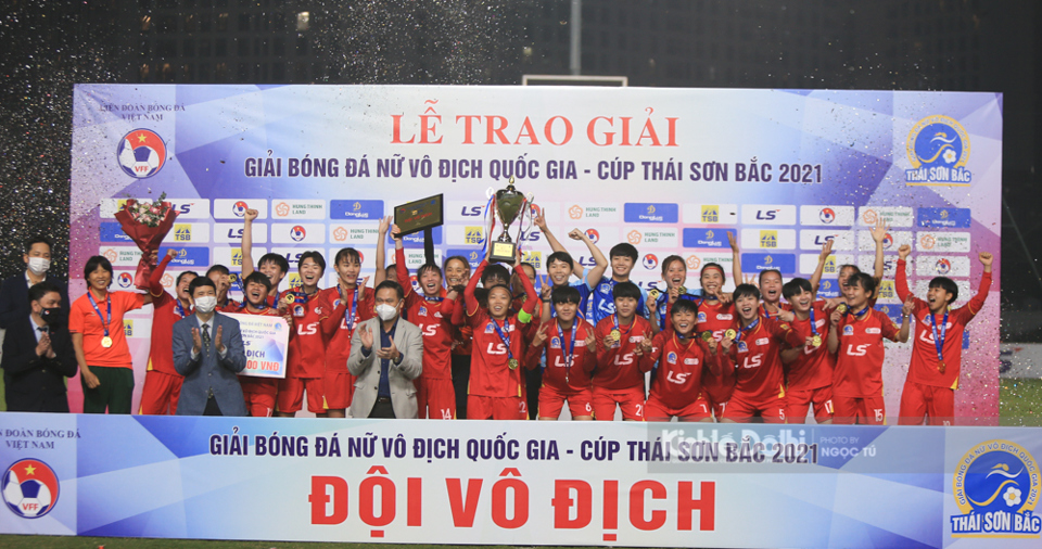 [Ảnh] Huỳnh Như toả sáng giúp CLB TP Hồ Chí Minh đánh bại Hà Nội Watabe, vô địch giải bóng đá nữ VĐQG 2021 - Ảnh 13