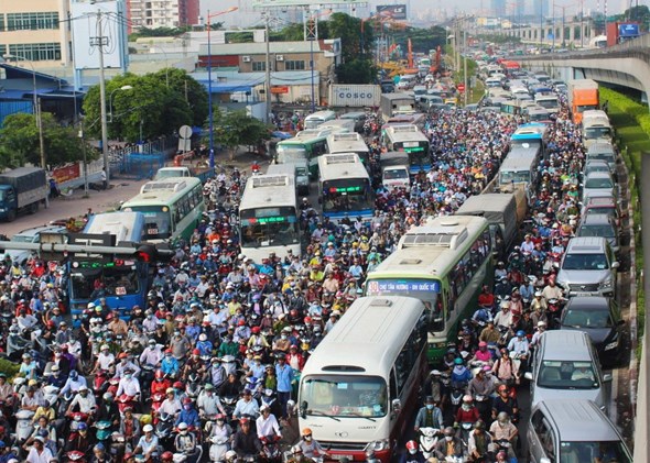 Tiếp tục đề xuất lập dự án thu phí ô tô lưu thông vào trung tâm TP Hồ Chí Minh - Ảnh 1