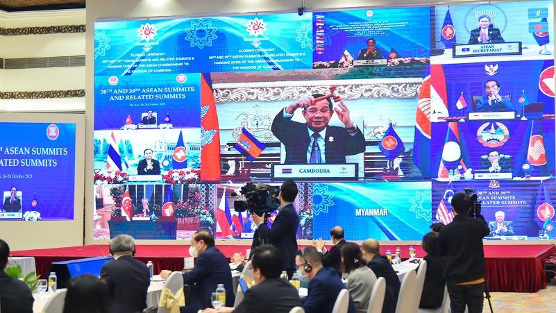 Bế mạc Hội nghị cấp cao ASEAN lần thứ 38 và 39 - Ảnh 2