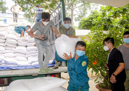 Xuất cấp gần 740 tấn gạo cho tỉnh Bình Định hỗ trợ người dân bị hạn hán - Ảnh 1