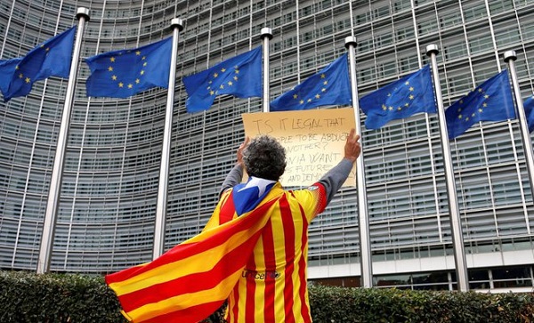 Catalonia đòi tách khỏi Tây Ban Nha:  Châu Âu cũng nín thở - Ảnh 2