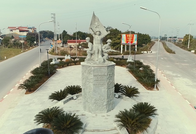 Huyện Thường Tín khánh thành dự án chỉnh trang Đảo giao thông đầu cầu Chiếc - Ảnh 3