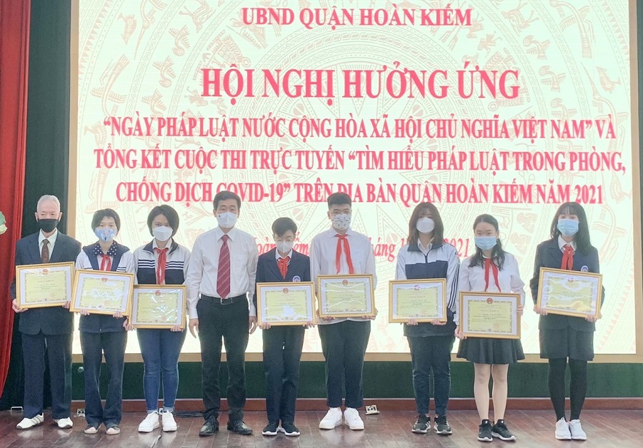 Quận Hoàn Kiếm hưởng ứng Ngày Pháp luật Việt Nam - Ảnh 3