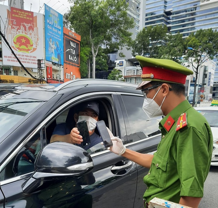 Công an TP Hồ Chí Minh thông tin về giấy đi đường sau ngày 6/9 - Ảnh 1