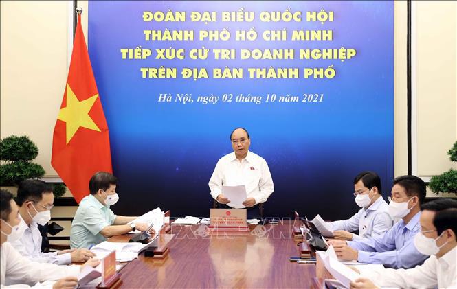 Chủ tịch nước Nguyễn Xuân Phúc tiếp xúc cử tri doanh nghiệp TP Hồ Chí Minh - Ảnh 3