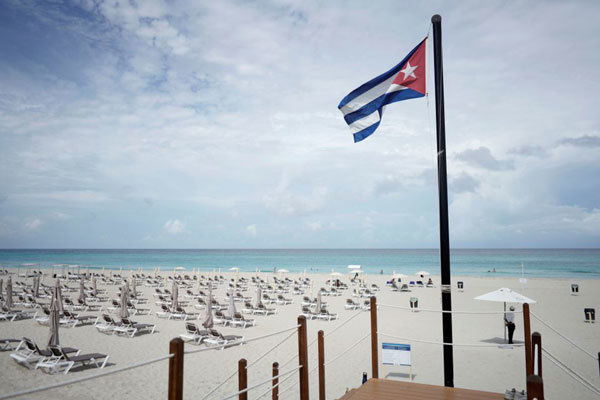 Tiêm chủng thần tốc nhờ vaccine nội địa, Cuba sắp mở cửa du lịch quốc tế - Ảnh 1