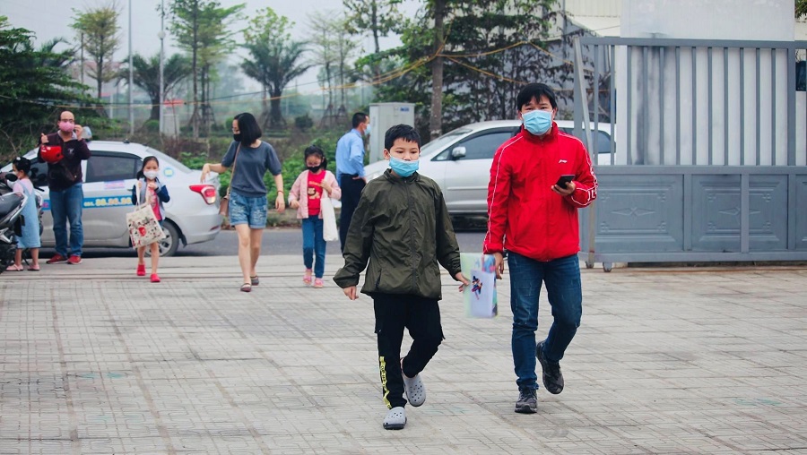 Hà Nội: Trường học hoàn tất khâu khử khuẩn, vùng xanh mong mỏi ngày mở cửa trường học - Ảnh 2