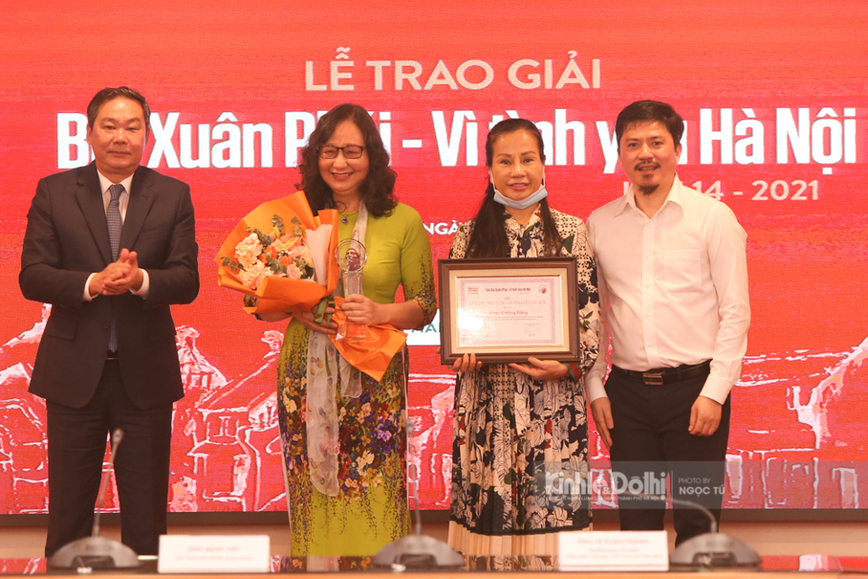 Giải thưởng Lớn Vì tình yêu Hà Nội lần thứ 14 vinh danh nhạc sĩ Hồng Đăng - Ảnh 2