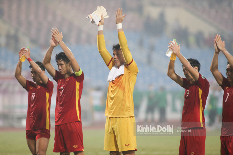 Giấc mơ World Cup xa vời, ĐT Việt Nam cần quay về với thực tại ở AFF Cup - Ảnh 2