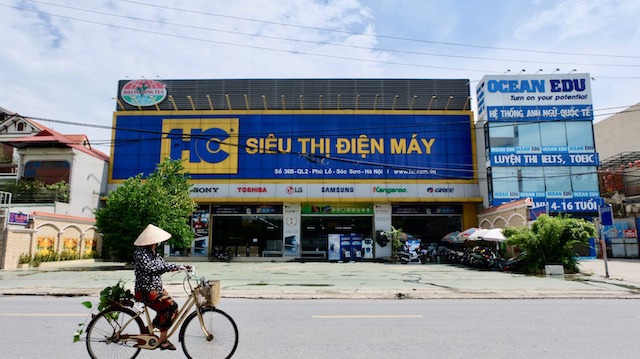 Huyện Sóc Sơn: Cửa hàng cắt tóc, quán ăn bán mang về được phép hoạt động trở lại - Ảnh 1