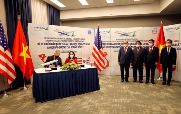 Chủ tịch nước Nguyễn Xuân Phúc dự lễ ký kết hợp đồng giữa các doanh nghiệp Việt Nam và Hoa Kỳ - Ảnh 1