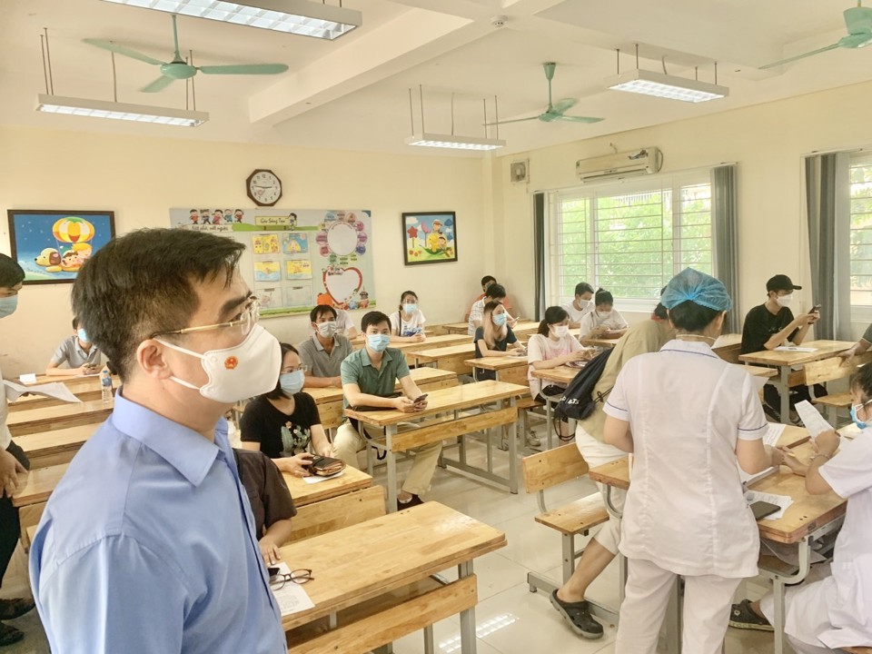 Quận Thanh Xuân: Đẩy nhanh chiến dịch tiêm chủng vaccine phòng Covid-19 - Ảnh 6