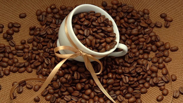 Giá cà phê hôm nay 27/10: Robusta tăng sốc do nguồn cung vụ mới của Việt Nam chậm trễ - Ảnh 1
