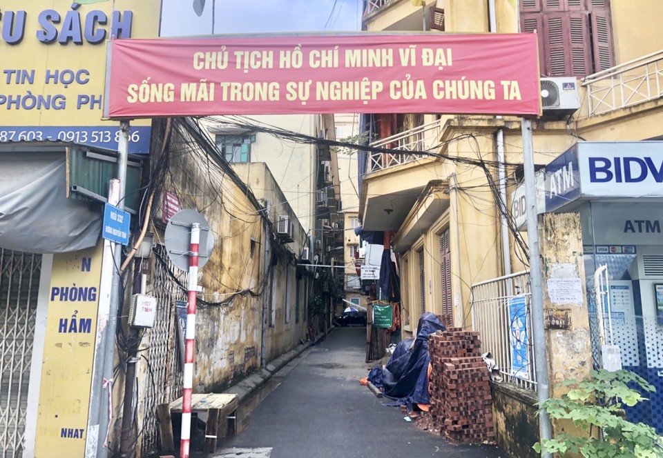 Hà Nội: Gỡ phong tỏa ngõ 332 đường Nguyễn Trãi, quận Thanh Xuân - Ảnh 2