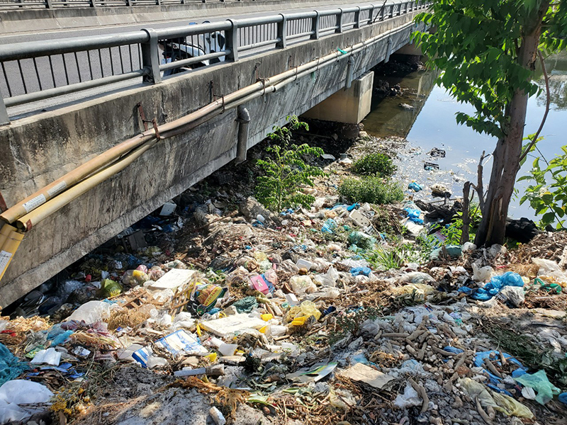Ô nhiễm nước sinh hoạt ở Phú Lộc, Thừa Thiên Huế: Người dân khiếu nại Công ty HueWACO - Ảnh 1