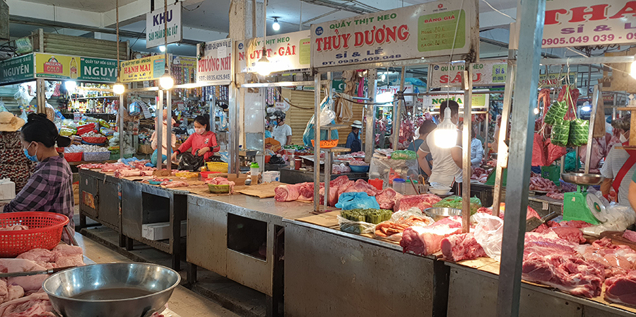 Loạn giá thực phẩm tại các chợ ở Đà Nẵng - Ảnh 3