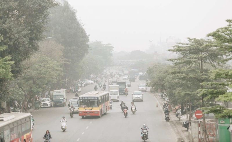 Ngày cuối tuần chất lượng không khí tại Hà Nội tiếp tục chuyển xấu - Ảnh 1