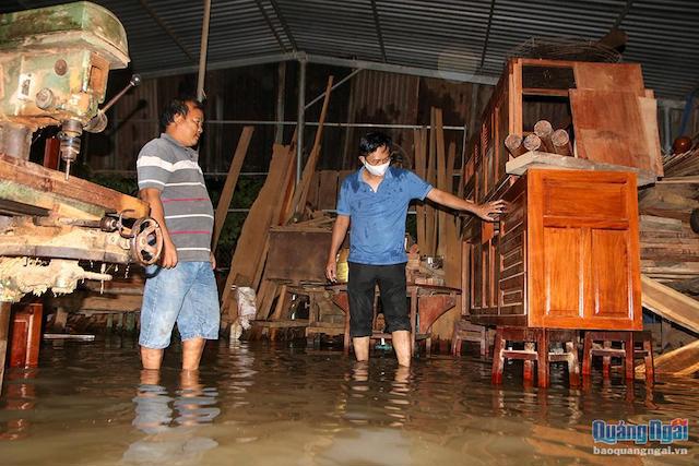 4 người chết và mất tích, miền Trung thiệt hại nặng nề do mưa lũ - Ảnh 1