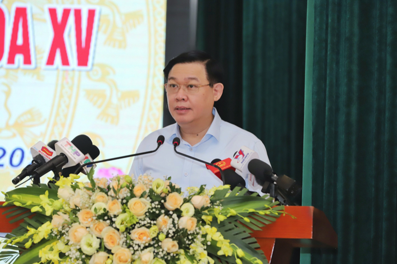 Chủ tịch Quốc hội Vương Đình Huệ tiếp xúc cử tri huyện Tiên Lãng - Ảnh 1