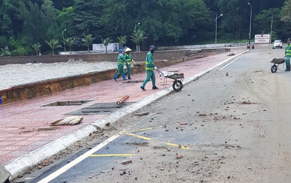 Hải Phòng: Khẩn trương tu bổ, sửa chữa kè biển hư hại ở Khu du lịch Đồ Sơn - Ảnh 2