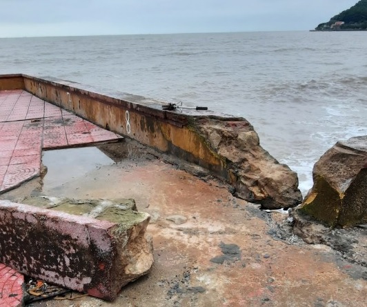 Hải Phòng: Khẩn trương tu bổ, sửa chữa kè biển hư hại ở Khu du lịch Đồ Sơn - Ảnh 3