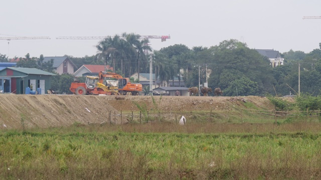 2 dự án giao thông “khủng” ở Quốc Oai: Khởi công xong rồi thi công cầm chừng - Ảnh 3