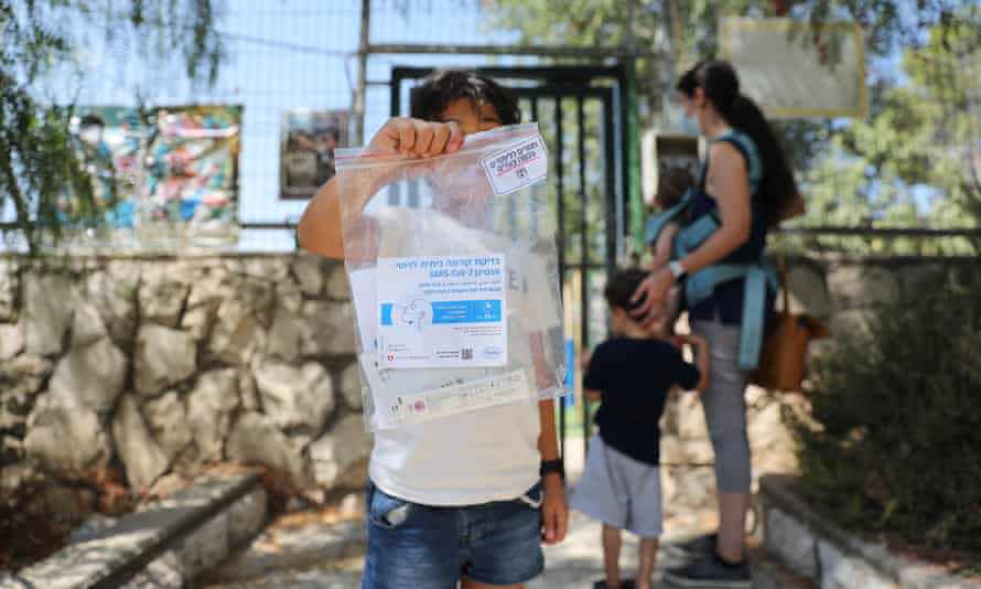 Sắp mở cửa trường học, Israel ghi nhận ca nhiễm Covid-19 tăng cao kỷ lục - Ảnh 1