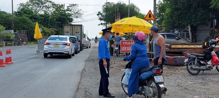 Huyện Chương Mỹ: Ngày đầu thực hiện Chỉ thị số 20 của TP, giao thông ít biến động - Ảnh 1