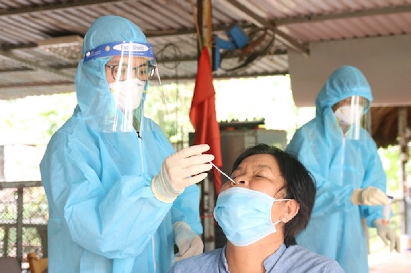 Bộ Y tế lên tiếng về việc xác định 150.000 F0 qua test nhanh tại TP Hồ Chí Minh - Ảnh 1