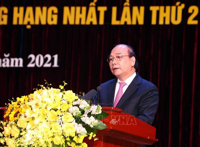 Chủ tịch nước Nguyễn Xuân Phúc dự Lễ kỷ niệm 70 năm thành lập Đại học Sư phạm Hà Nội - Ảnh 1