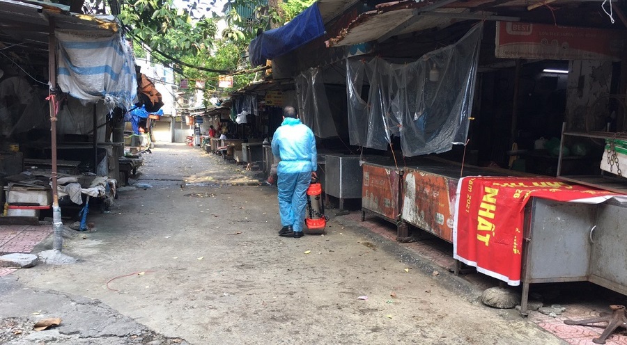 Quận Hai Bà Trưng: Chợ Nguyễn Công Trứ hoạt động trở lại sau thời gian phong tỏa tạm thời vì dịch Covid-19 - Ảnh 1