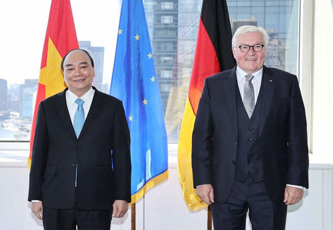 Chủ tịch nước Nguyễn Xuân Phúc gặp Tổng thống Đức Frank-Walter Steinmeier - Ảnh 1